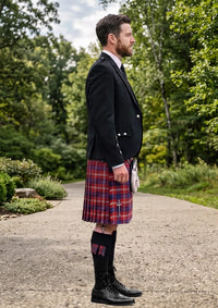 Traditional_Ainslie_Tartan_2187_Kilt_and_Argyle_Jacket_Kilt_Outfit_right_image