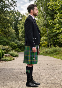 Traditional_Alberta_Tartan_2055_Kilt_and_Argyle_Jacket_Kilt_Outfit_right_image