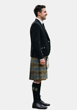 Traditional_Allan_tartan_572_Kilt_and_Argyle_Jacket_Kilt_Outfits_right_image
