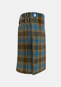 Traditional_Allan_tartan_right_image_with_pleated_design_and_adjustable_buckles_for_men