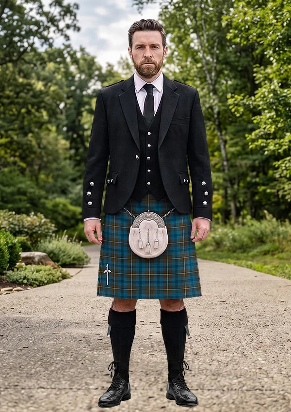Traditional_Auld_Lang_Syne_Tartan_Kilt_and_Argyle_Jacket_Kilt_Outfit_front_image