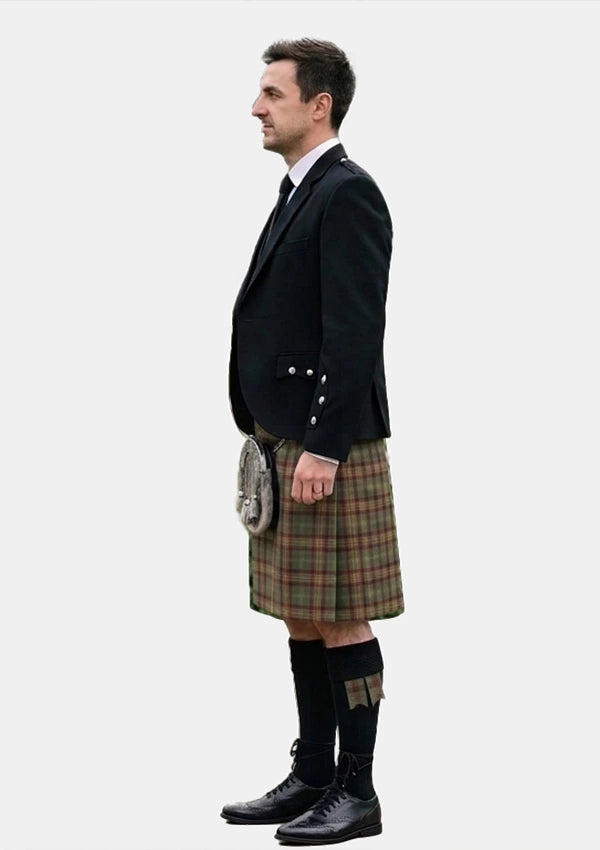 Traditional_Auld_Scotland_Tartan_7303_Kilt_and_Argyle_Jacket_Kilt_Outfits_left_image