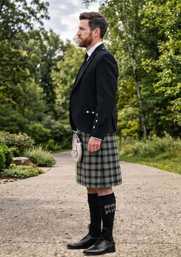 Traditional_Beal_Richard_Family_Tartan_Kilt_and_Argyle_Jacket_Kilt_Outfit_left_image