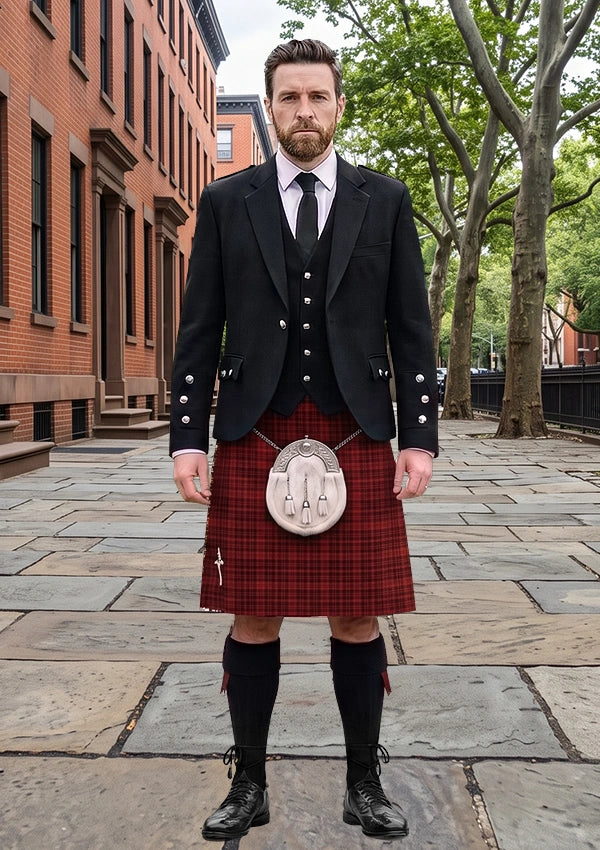 Traditional_Border_Reiver_The_Tartan_Kilt_and_Argyle_Jacket_Kilt_Outfit_front_image