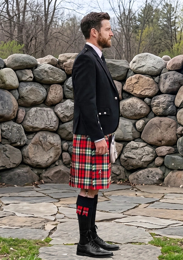 Traditional_Bro_Sant_Malou_Tartan_Kilt_and_Argyle_Jacket_Kilt_Outfit_right_image