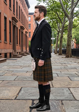 Traditional_Calderwood_R_Family_Tartan_Kilt_and_Argyle_Jacket_Kilt_Outfit_left_image