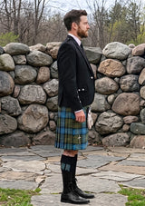 Traditional_California_Tartan_Kilt_and_Argyle_Jacket_Kilt_Outfit_right_image