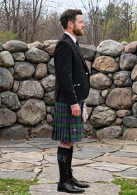 Traditional_Campbell_of_Cawdor_Tartan_Kilt_and_Argyle_Jacket_Kilt_Outfit_right_image