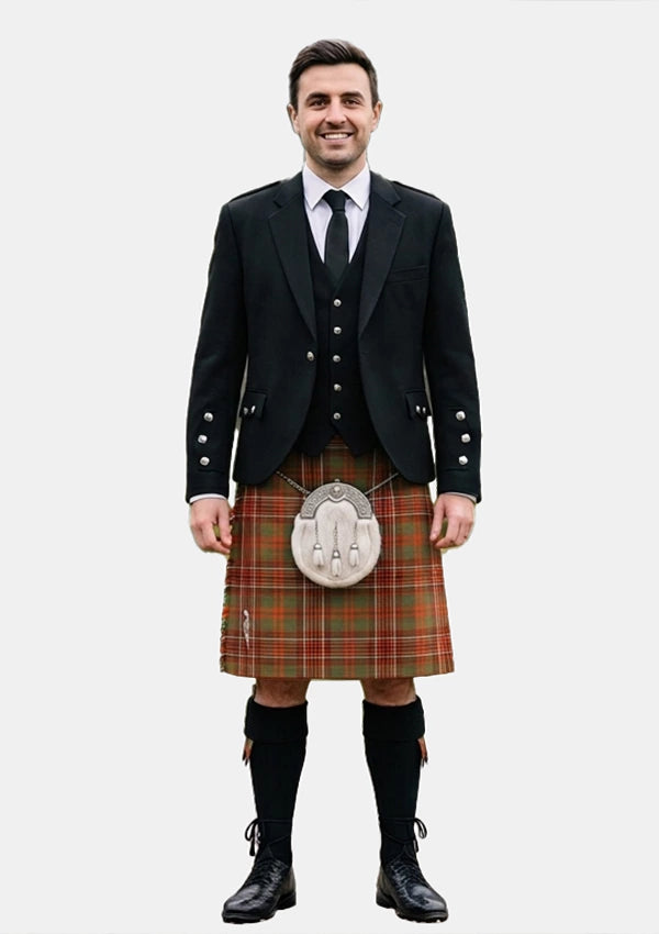 Traditional_Chattan_tartan_1625_Kilt_and_Argyle_Jacket_Kilt_Outfits_front_image