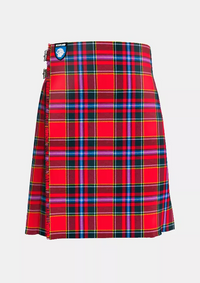 Traditional_Clan_Drummond_tartan_kilt_front_image_with_pleated_design_and_adjustable_buckles_for_men