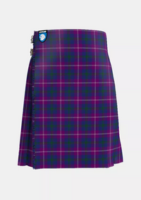 Traditional_Clans_of_Caledonia_Tartan_5923_kilt_front_image_with_pleated_design_and_adjustable_buckles_for_men