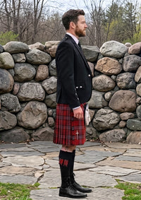 Traditional_Conroy_Tartan_1626_Kilt_and_Argyle_Jacket_Kilt_Outfit_right_image