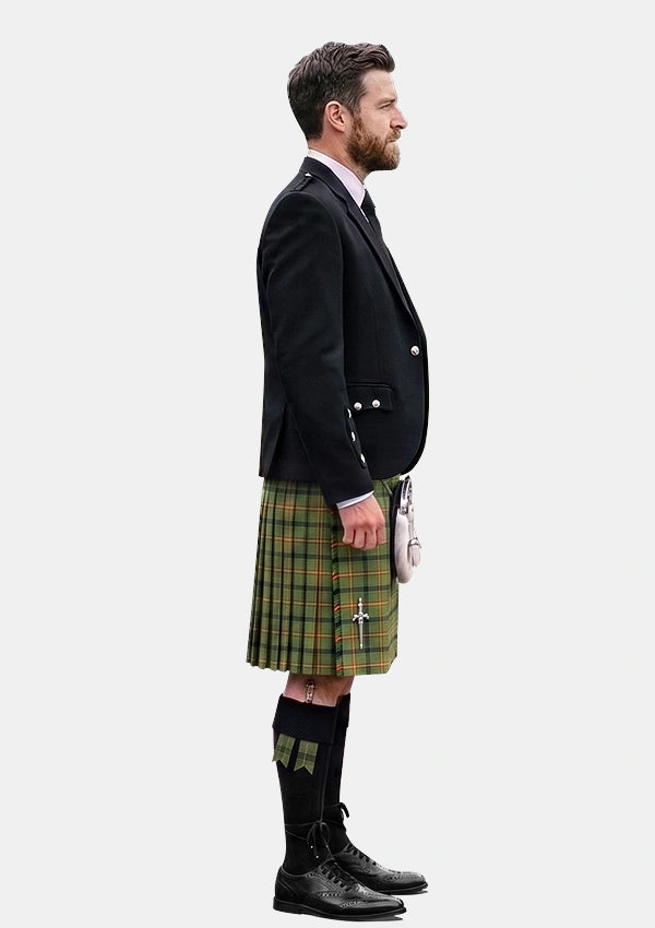 Traditional_Courtet-Meyer_Tartan_10366_Kilt_and_Argyle_Jacket_Kilt_Outfits_right_image