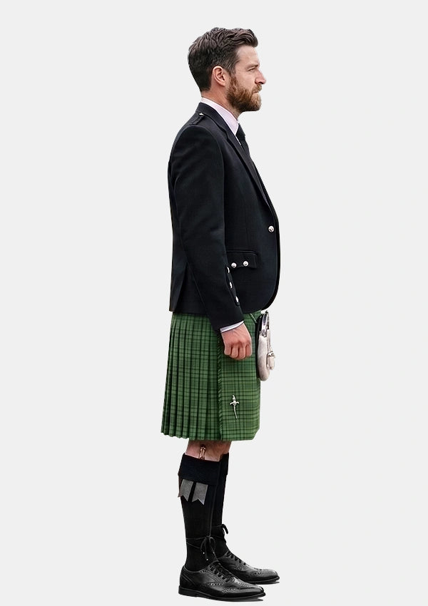 Traditional_Currie_of_Balilone_Tartan_778_Kilt_and_Argyle_Jacket_Kilt_Outfits_right_image