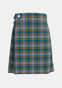 Traditional_Dunn_tartan_front_image_with_pleated_design_and_adjustable_buckles_for_men