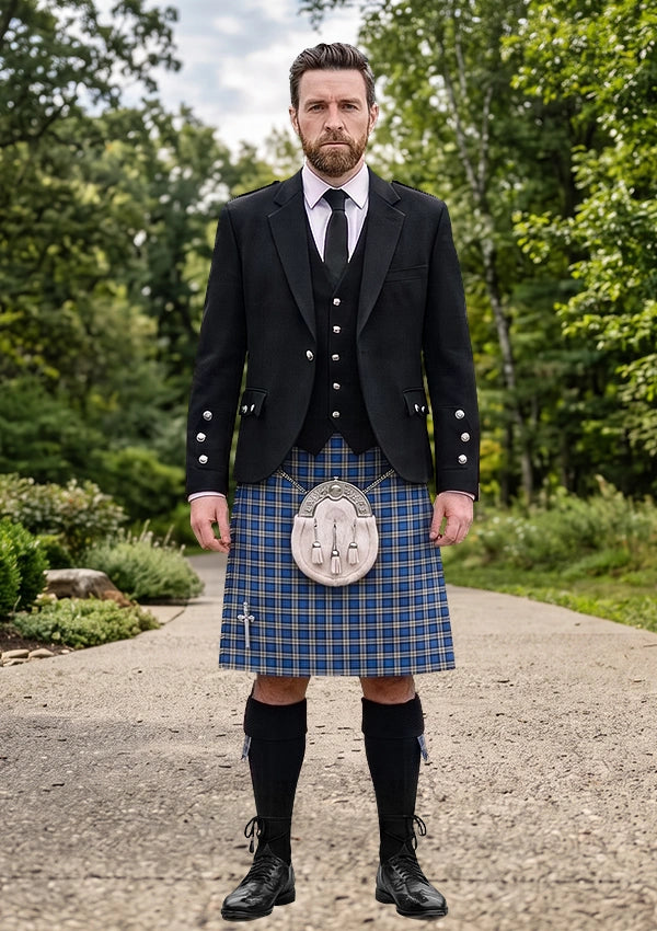 Traditional_Elliott_Lynn_Family_Tartan_Kilt_and_Argyle_Jacket_Kilt_Outfit_front_image