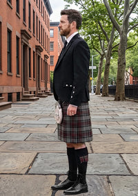 Traditional_Flynn_Tartan_4056_Kilt_and_Argyle_Jacket_Kilt_Outfit_left_image