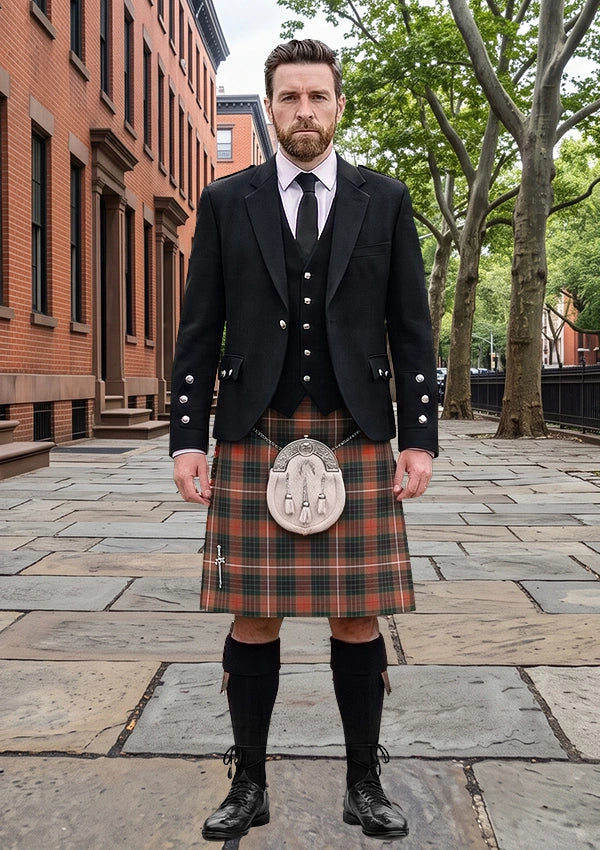Traditional_Fraser_Hunting_Modern_Tartan_Kilt_and_Argyle_Jacket_Kilt_Outfit_front_image
