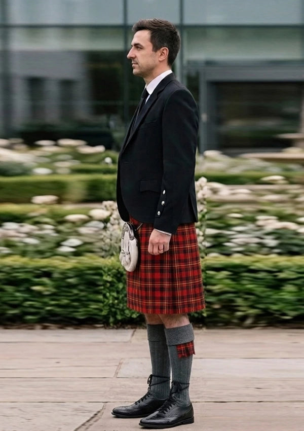 Traditional_Haig_Whisky_Tartan_1609_Kilt_and_Argyle_Jacket_Kilt_Outfit_left_image