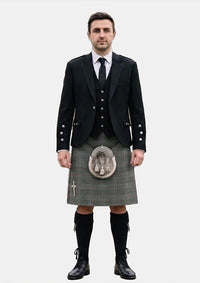 Traditional_Halliday_Tartan_7552_Kilt_and_Argyle_Jacket_Kilt_Outfits_front_image
