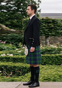 Traditional_Hamilton_Green_Hunting_Tartan_139_Kilt_and_Argyle_Jacket_Kilt_Outfit_left_image