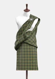 Traditional_Hebrides_Tartan_5172_Great_Kilt_front_image