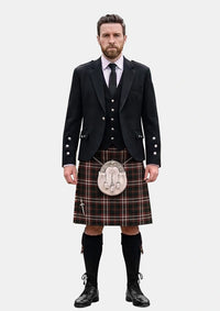 Traditional_Heritage_of_Ireland_Tartan_Kilt_and_Argyle_Jacket_Kilt_Outfits_front_image