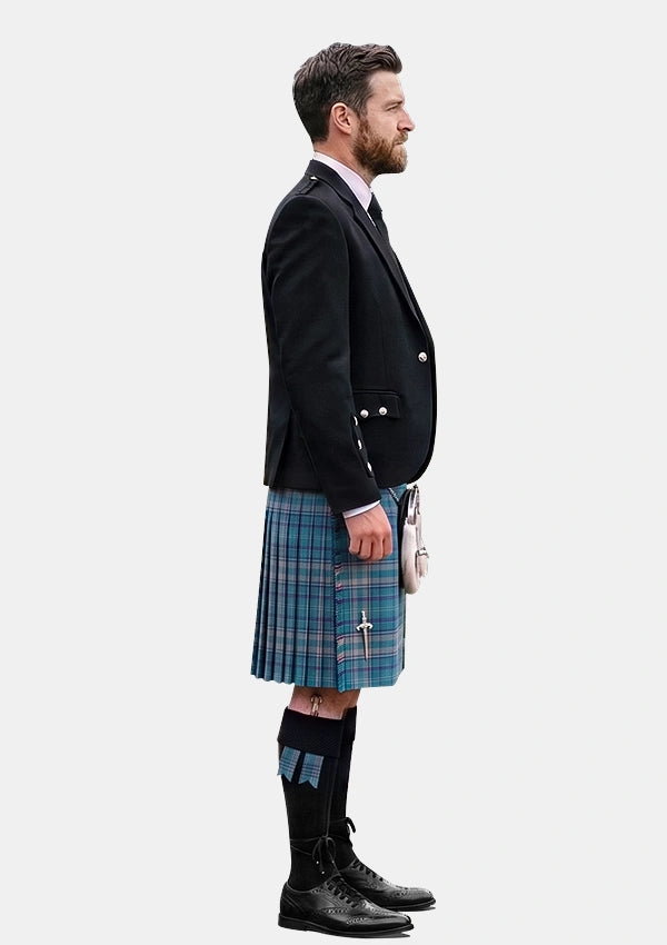 Traditional_International_Weavers_13739_Kilt_and_Argyle_Jacket_Kilt_Outfits_right_image