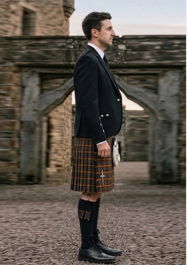 Traditional_Isle_of_Arran_Tartan_Kilt_and_Argyle_Jacket_Kilt_Outfit_right_image