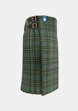 Traditional_Kelly_tartan_right_image_with_pleated_design_and_adjustable_buckles_for_men