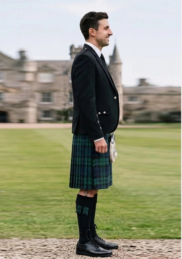 Traditional_Kerr_Hunting_Tartan_782_Kilt_and_Argyle_Jacket_Kilt_Outfit_right_image