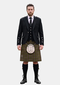 Traditional_MacVicar_McVicar_McVicker_Kilt_and_Argyle_Jacket_Kilt_Outfits_front_image