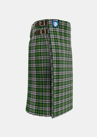 Traditional_Madewell_Dress_Tartan_4051_kilt_right_image_with_pleated_design_and_adjustable_buckles_for_men