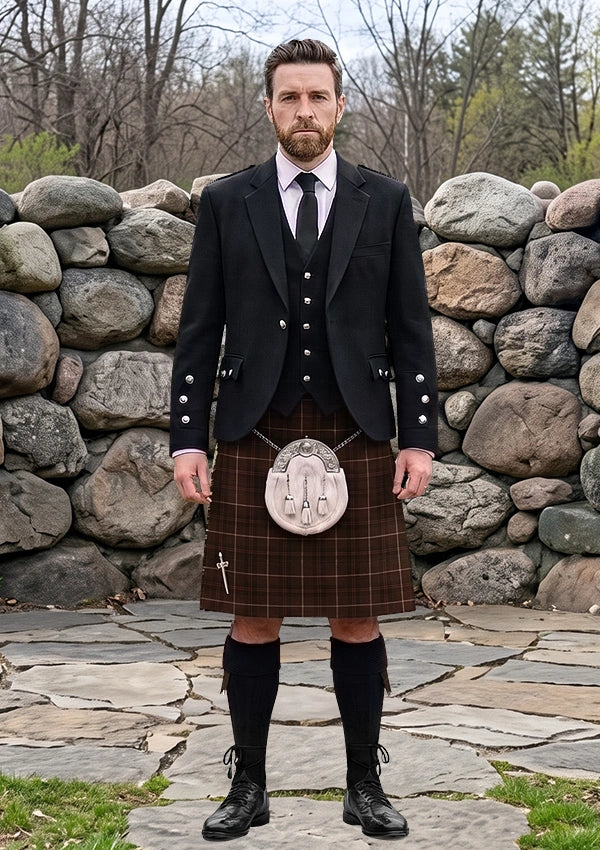 Traditional_McCurrach_Tartan_11021_Kilt_and_Argyle_Jacket_Kilt_Outfit_front_image