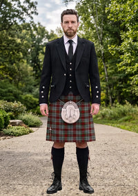 Traditional_Metcalf_Tartan_3471_Kilt_and_Argyle_Jacket_Kilt_Outfit_front_image