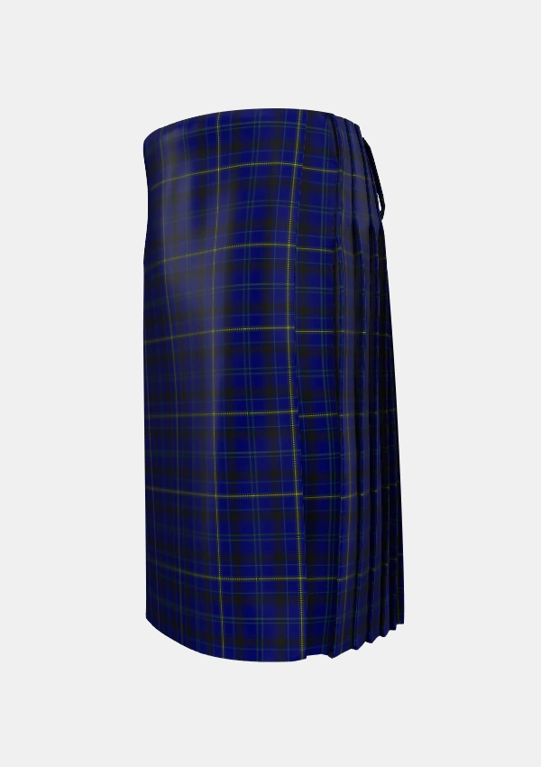 Traditional_Moon_New_Maldon_Surrey_Tartan_2744_kilt_left_image_with_pleated_design_and_adjustable_buckles_for_men