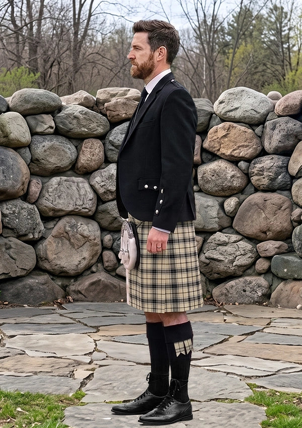 Traditional_New_Forest_Winter_Tartan_Kilt_and_Argyle_Jacket_Kilt_Outfit_left_image