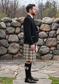 Traditional_New_Forest_Winter_Tartan_Kilt_and_Argyle_Jacket_Kilt_Outfit_right_image