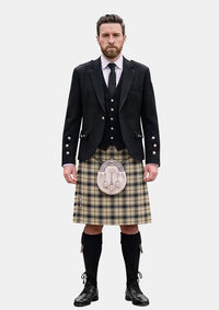 Traditional_New_Forest_Winter_Tartan_Kilt_and_Argyle_Jacket_Kilt_Outfits_front_image
