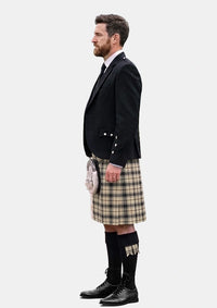 Traditional_New_Forest_Winter_Tartan_Kilt_and_Argyle_Jacket_Kilt_Outfits_left_image
