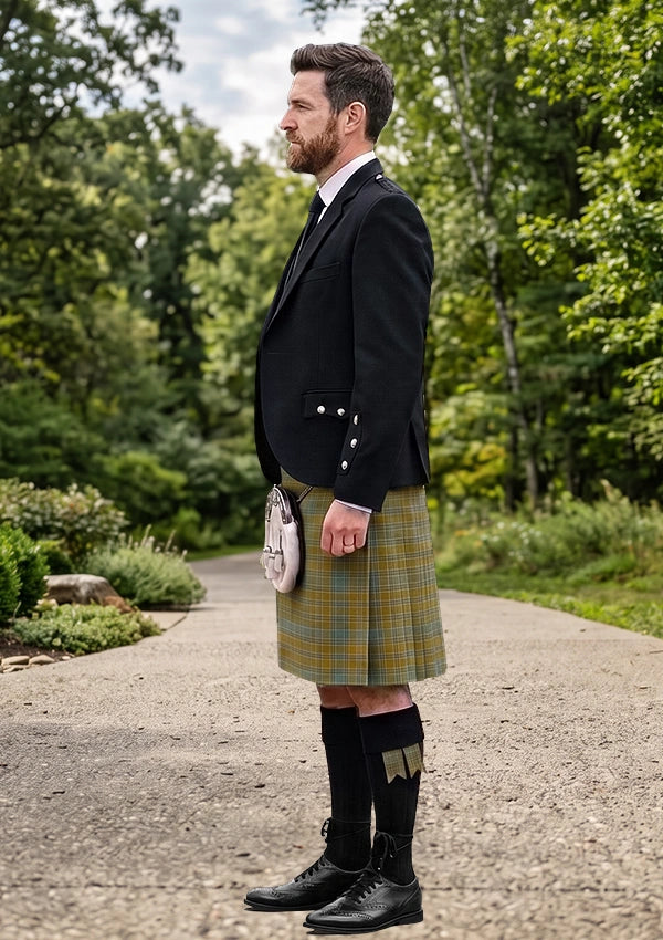 Traditional_O_Monaghan_Tartan_6266_Kilt_and_Argyle_Jacket_Kilt_Outfit_left_image