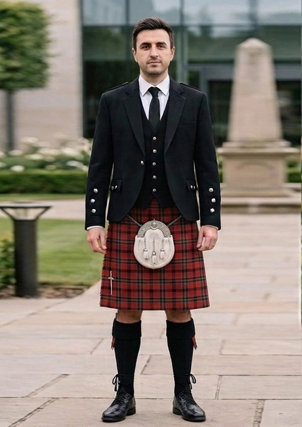 Traditional_Osborne_Charles_Tartan_12200_Kilt_and_Argyle_Jacket_Kilt_Outfit_front_image