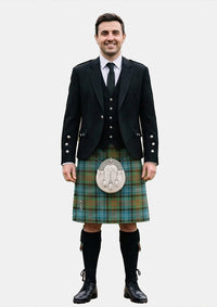Traditional_Paisley_tartan_640_Kilt_and_Argyle_Jacket_Kilt_Outfits_front_image