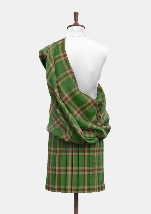 Traditional_Pettigrew_J_Family_Tartan_14421_Great_Kilt_back_image