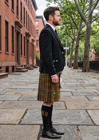 Traditional_Pierce_Tartan_4150_Kilt_and_Argyle_Jacket_Kilt_Outfit_right_image