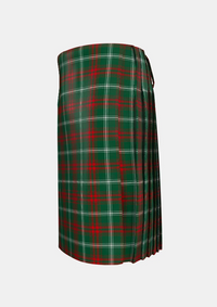 Traditional_Prince_of_Wales_tartan_left_image_with_pleated_design_and_adjustable_buckles_for_men