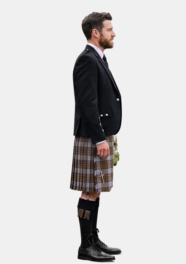Traditional_Renfrew_Tartan_5414_Kilt_and_Argyle_Jacket_Kilt_Outfits_right_image