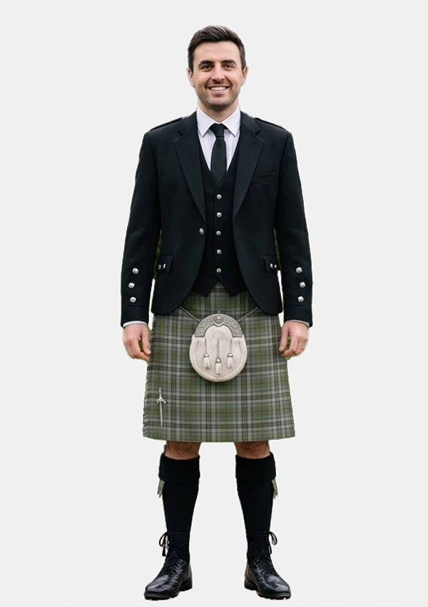 Traditional_Spirit_of_Loch_Ness_tartan_Kilt_and_Argyle_Jacket_Kilt_Outfits_front_image