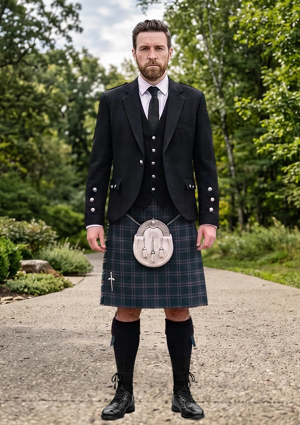 Traditional_St_Andrews_University_of_Kilt_and_Argyle_Jacket_Kilt_Outfit_front_image