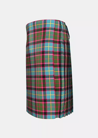 Traditional_Stirling_Bannockburn_Tartan_kilt_left_image_with_pleated_design_and_adjustable_buckles_for_men